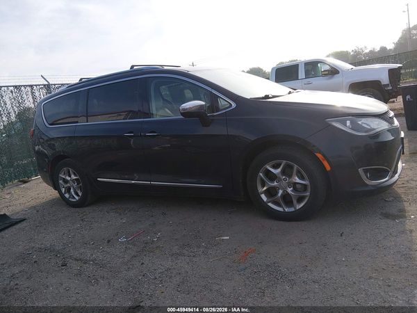 2019 CHRYSLER PACIFICA LIMITED — I116