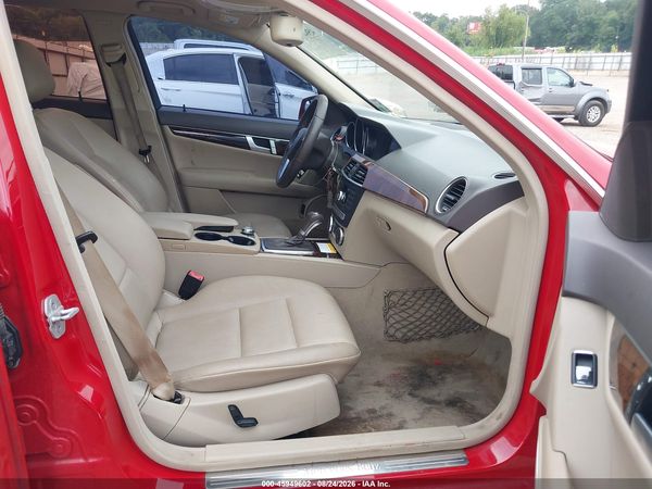 2014 MERCEDES-BENZ C 250 LUXURY/SPORT — I5
