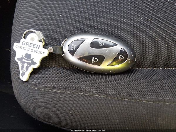 2024 HYUNDAI KONA SE
