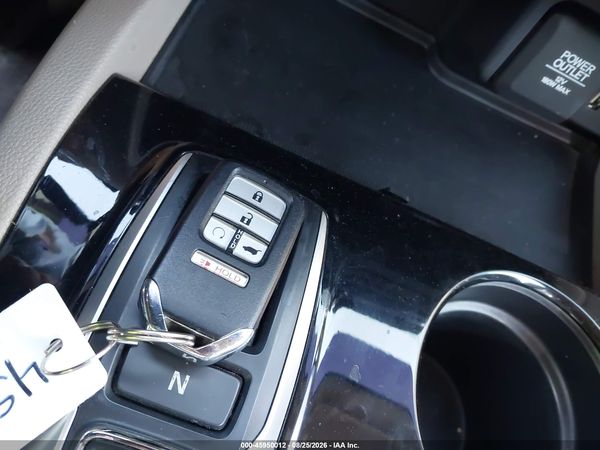 2017 HONDA PILOT TOURING — I11
