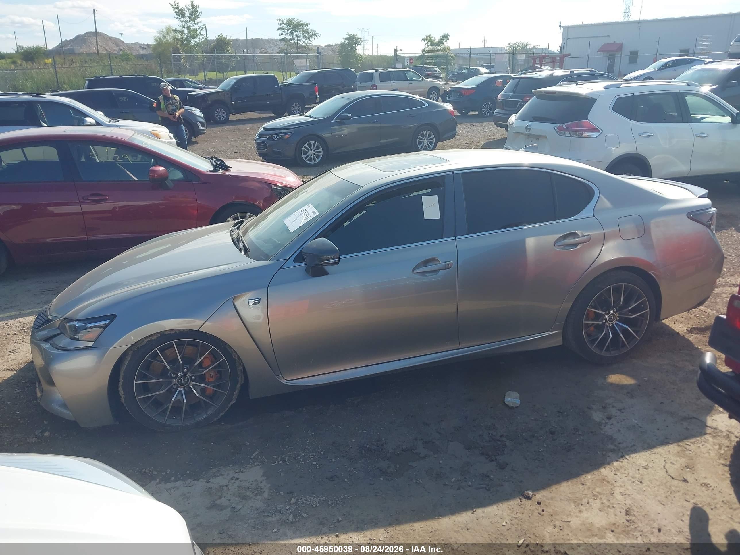 2016 LEXUS GS F