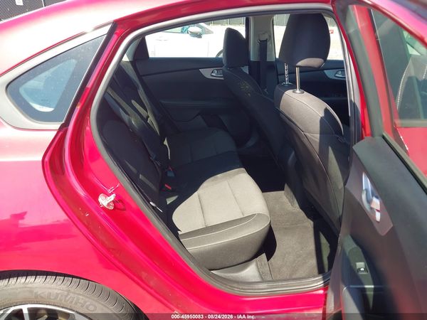 2024 KIA FORTE LXS — I8