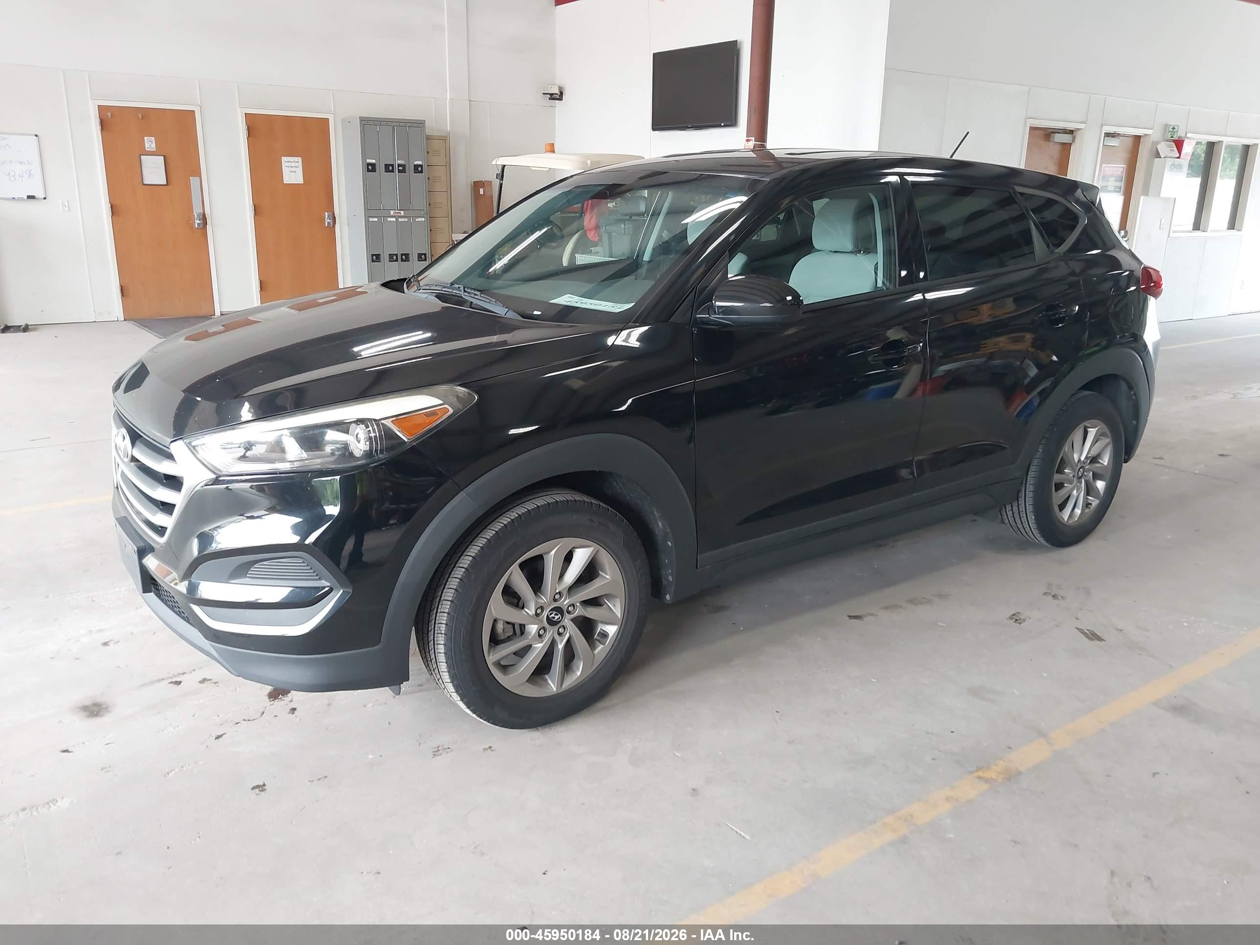2018 HYUNDAI TUCSON SE — I2