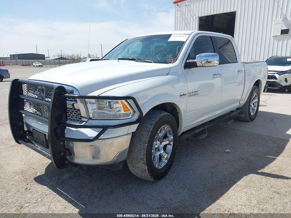2017 RAM 1500 LARAMIE  4X4 5'7 BOX