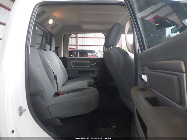 2017 RAM 1500 SLT
