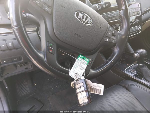 2016 KIA CADENZA LIMITED — I11
