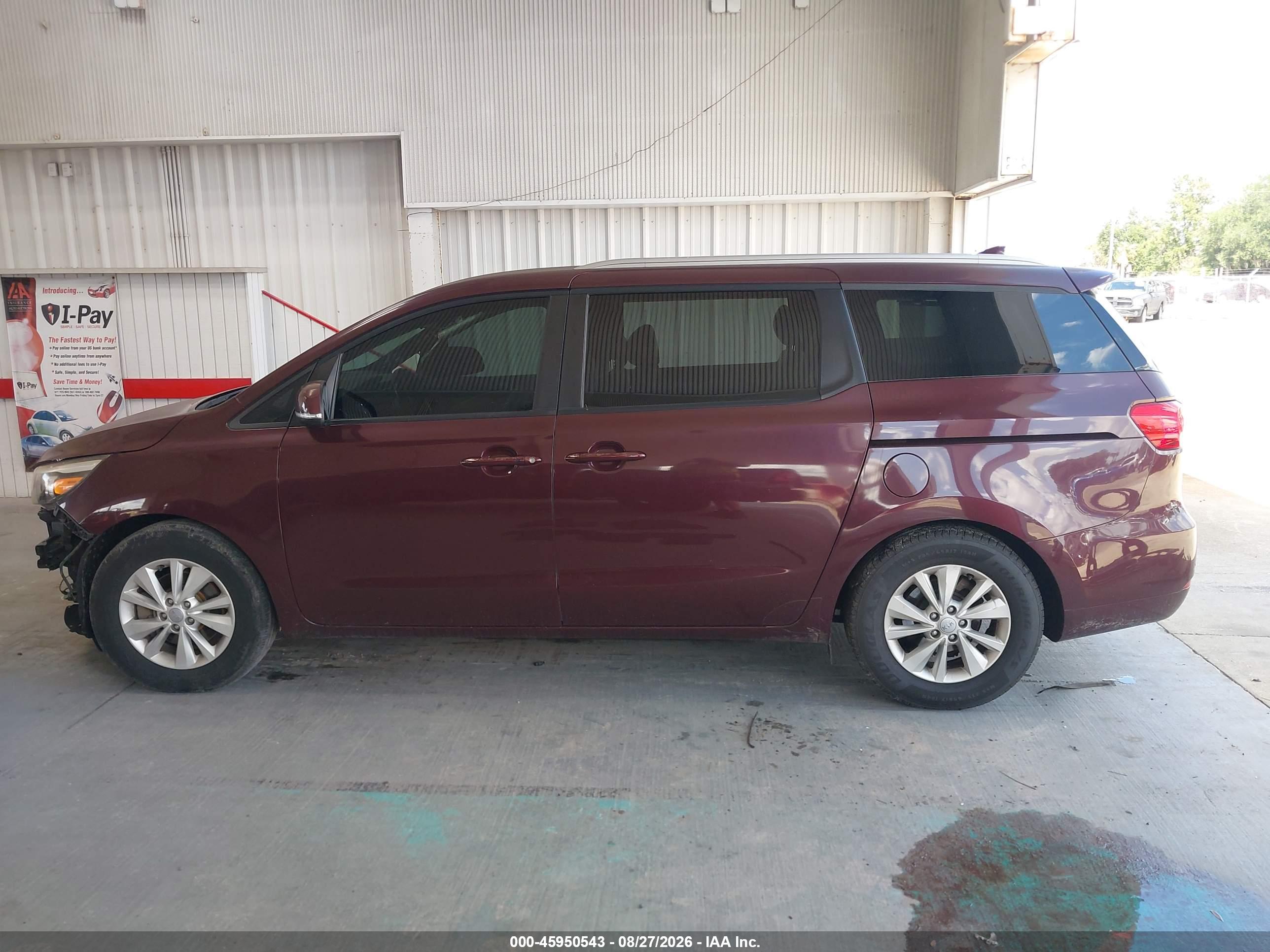 2017 KIA SEDONA LX