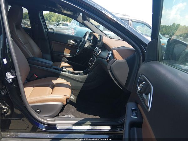 2020 MERCEDES-BENZ GLA 250 GLA250 — I5