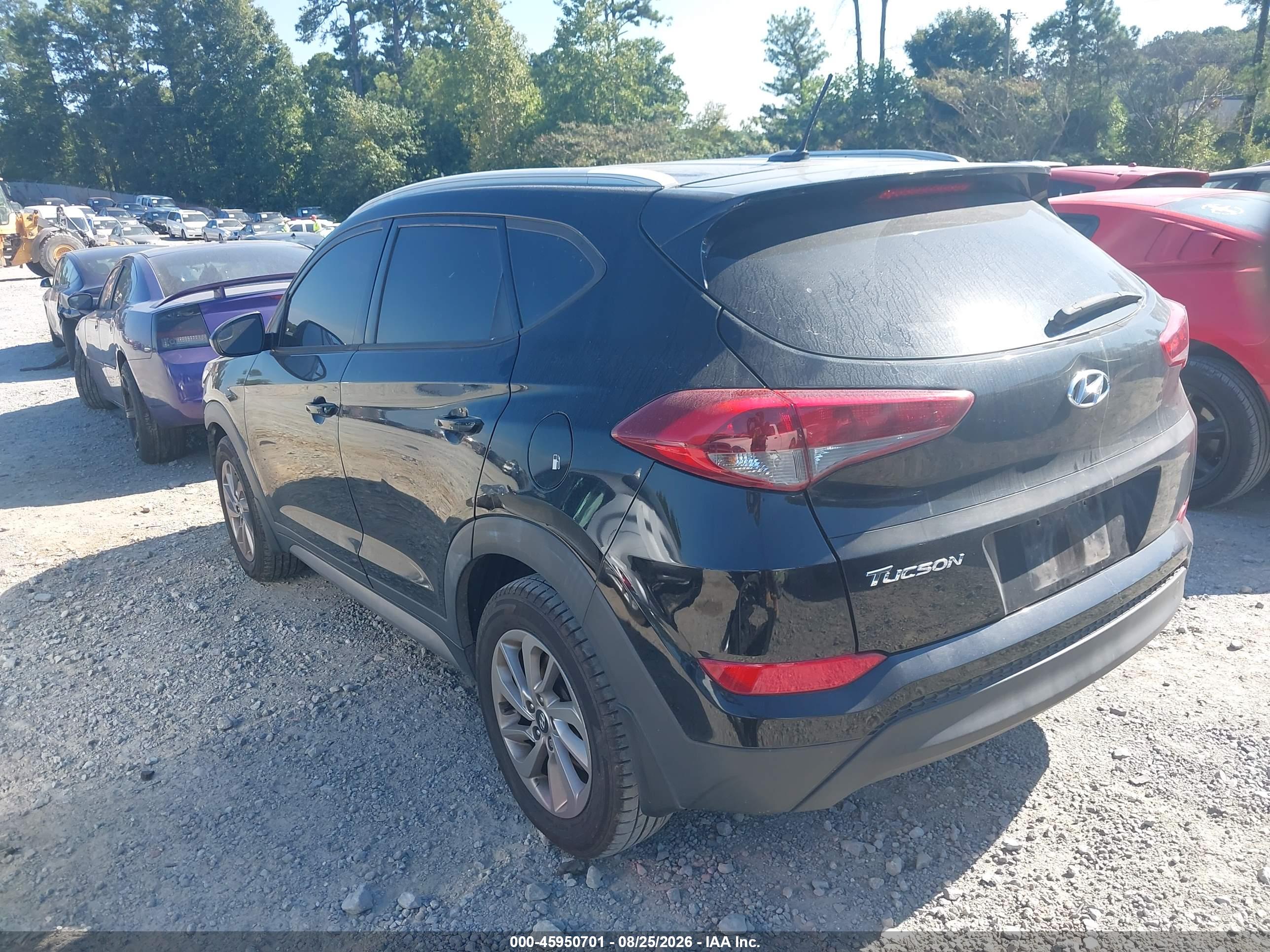 2017 HYUNDAI TUCSON SE