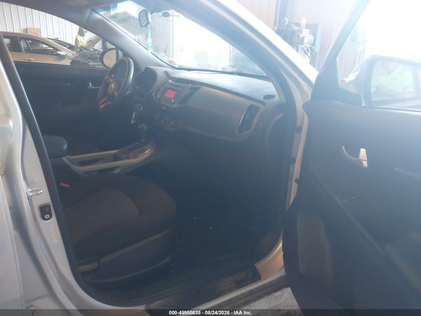 2016 KIA SPORTAGE LX — I5