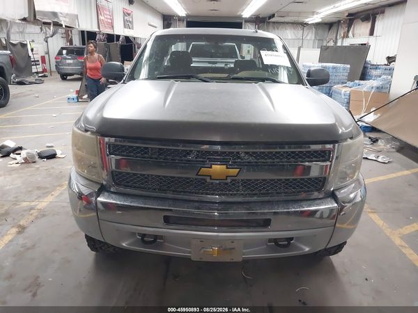 2013 CHEVROLET SILVERADO 1500 LT — I115