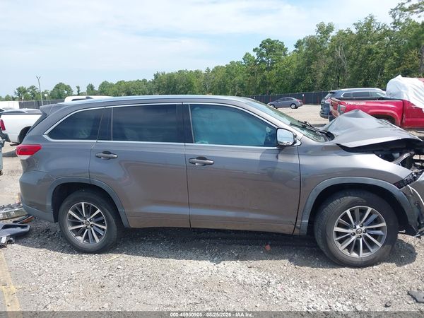 2018 TOYOTA HIGHLANDER XLE