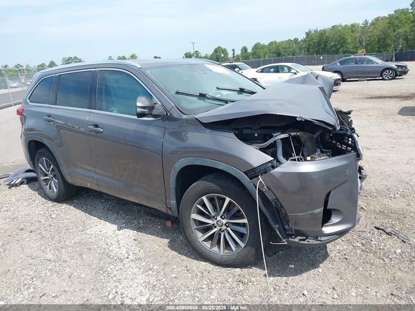 2018 TOYOTA HIGHLANDER XLE