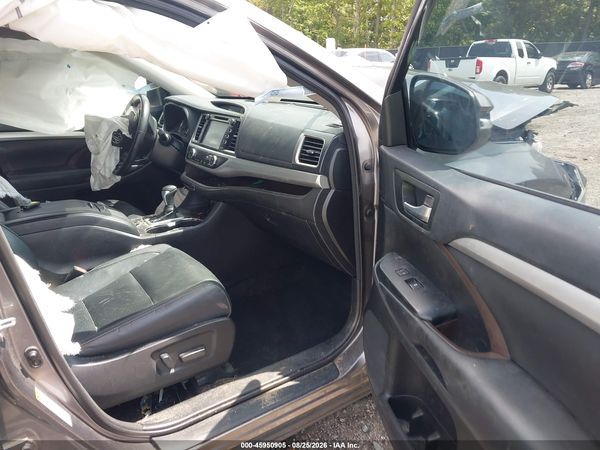 2018 TOYOTA HIGHLANDER XLE
