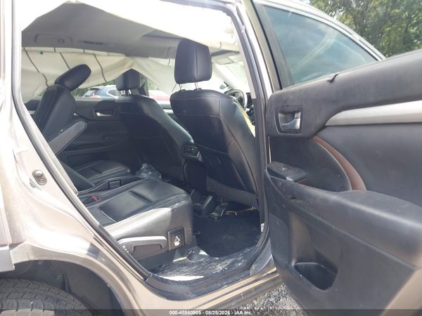 2018 TOYOTA HIGHLANDER XLE