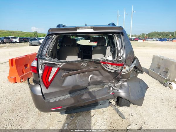 2019 TOYOTA SIENNA XLE 8 PASSENGER