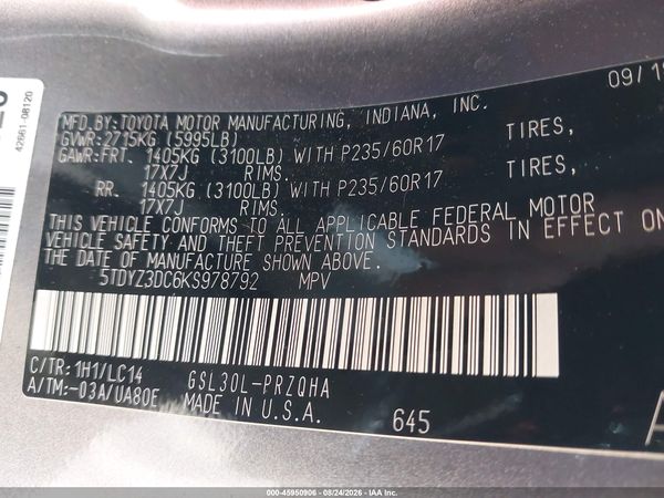 2019 TOYOTA SIENNA XLE 8 PASSENGER