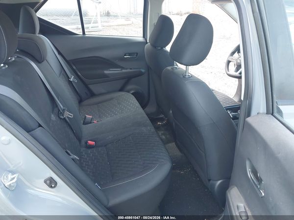 2021 NISSAN KICKS SV XTRONIC CVT — I8