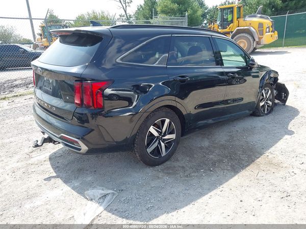 2021 KIA SORENTO S — I4