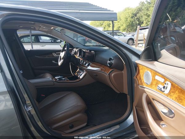 2019 MERCEDES-BENZ E 300 4MATIC — I5