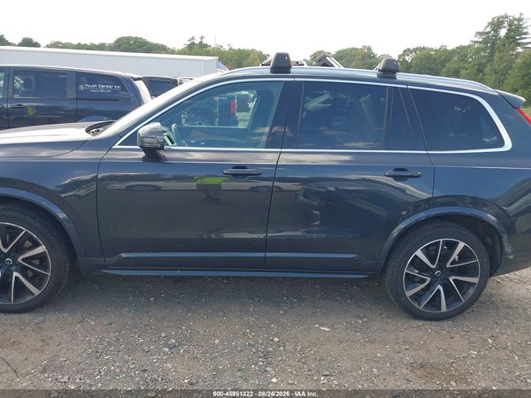2021 VOLVO XC90 T6 MOMENTUM 6 PASSENGER