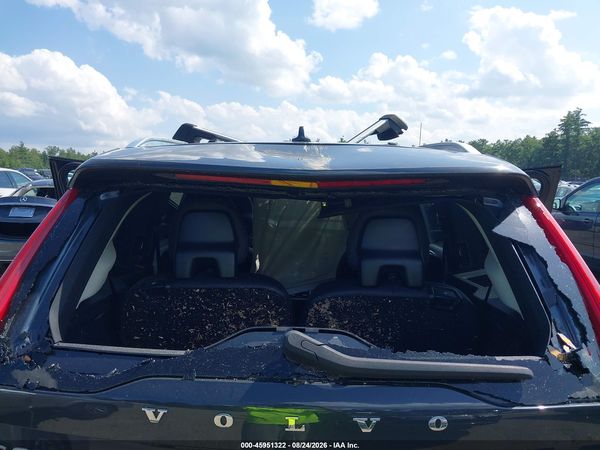 2021 VOLVO XC90 T6 MOMENTUM 6 PASSENGER