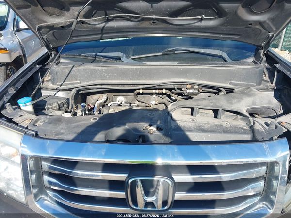 2012 HONDA PILOT LX — I10