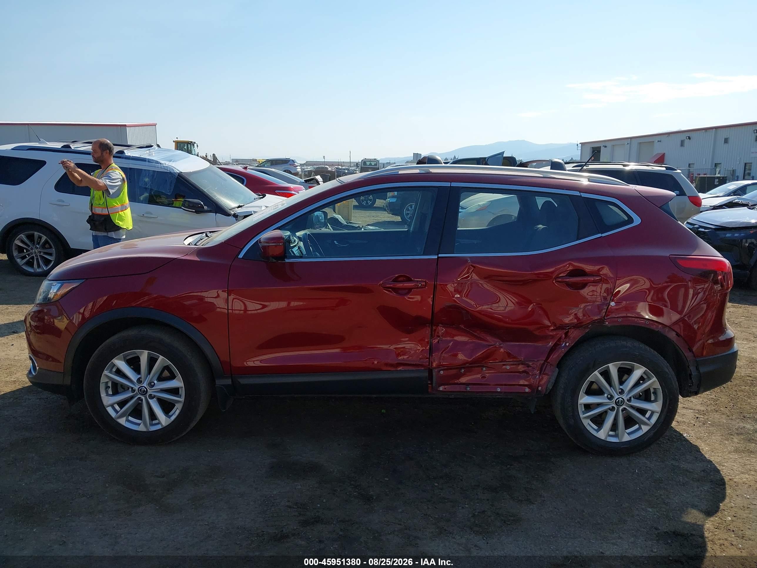 2019 NISSAN ROGUE SPORT SV
