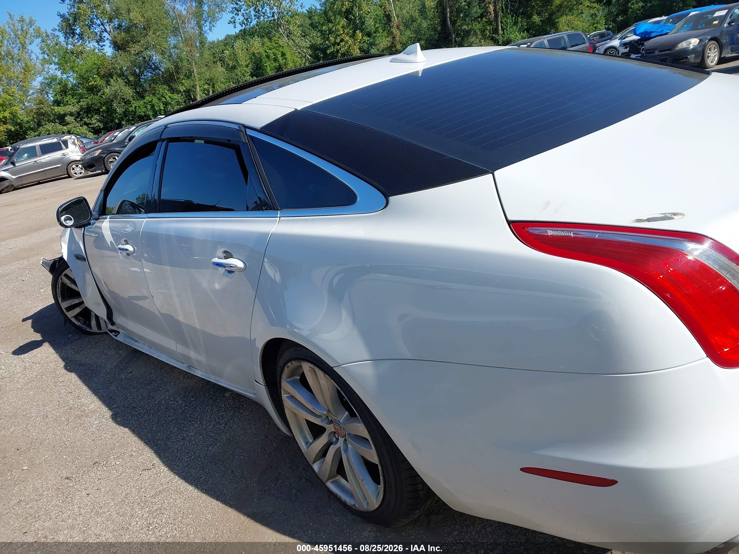 2013 JAGUAR XJ XJL PORTFOLIO