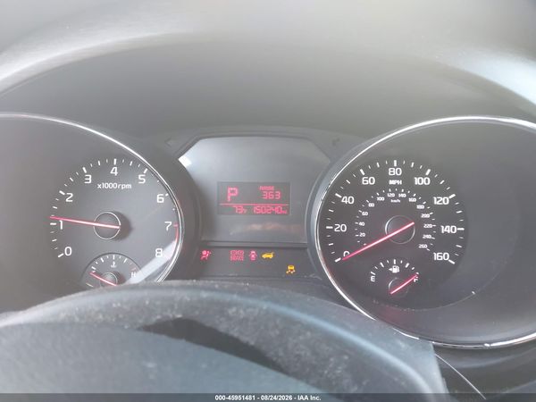 2016 KIA SEDONA LX — I7