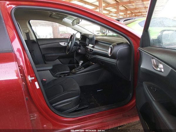 2024 KIA FORTE LXS — I5