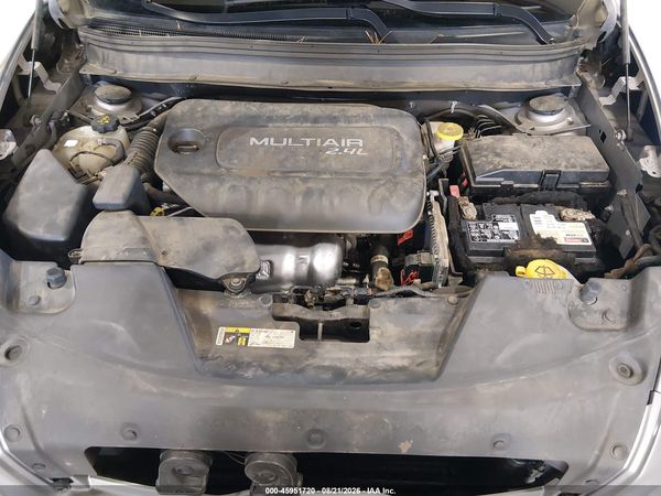 2016 JEEP CHEROKEE SPORT — I10
