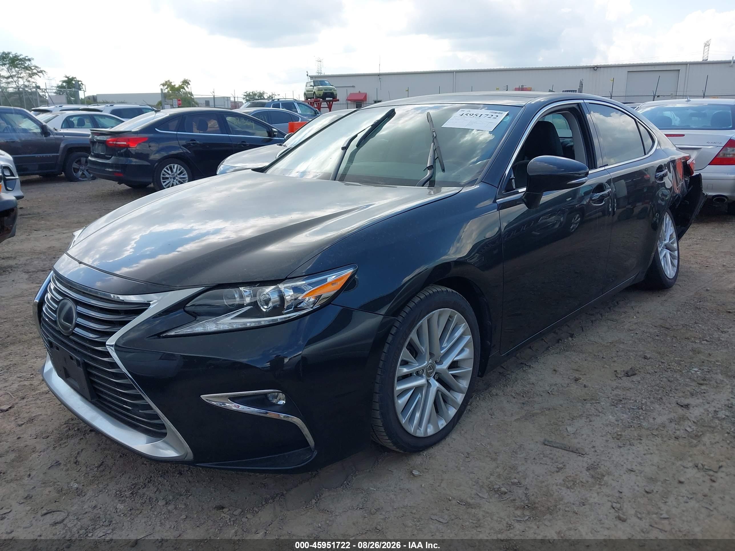 2016 LEXUS ES 350 — I2