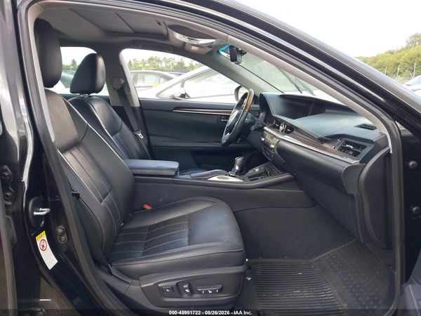 2016 LEXUS ES 350 — I5