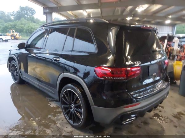 2021 MERCEDES-BENZ GLB 250 GLB250 — I3