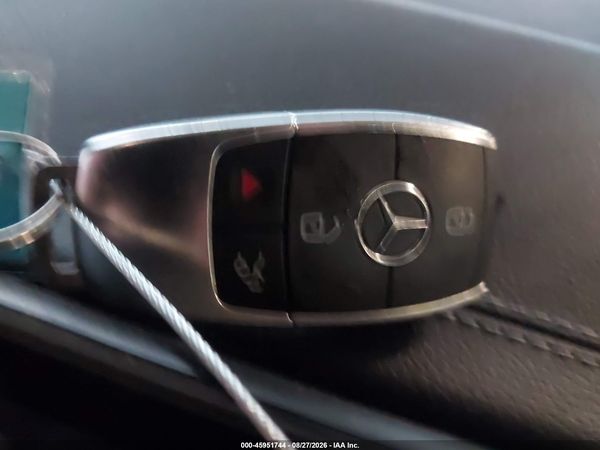 2021 MERCEDES-BENZ GLB 250 GLB250 — I11