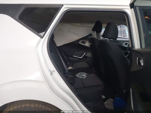 2025 KIA SOUL LX/S — I8