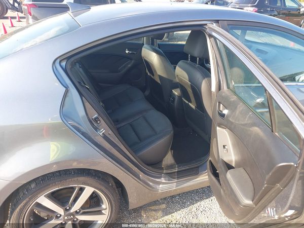 2017 KIA FORTE EX
