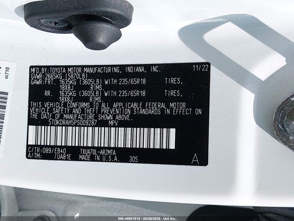 2023 TOYOTA HIGHLANDER XLE — I9