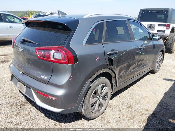 2017 KIA NIRO LX