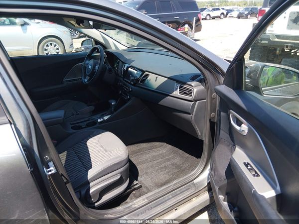 2017 KIA NIRO LX