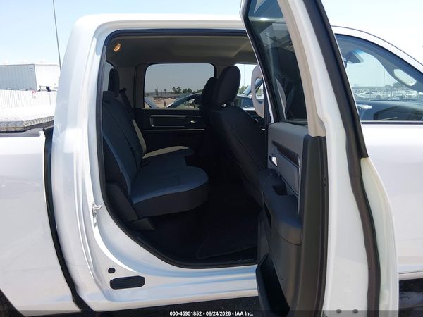 2021 RAM 1500 CLASSIC SLT  4X4 5'7 BOX