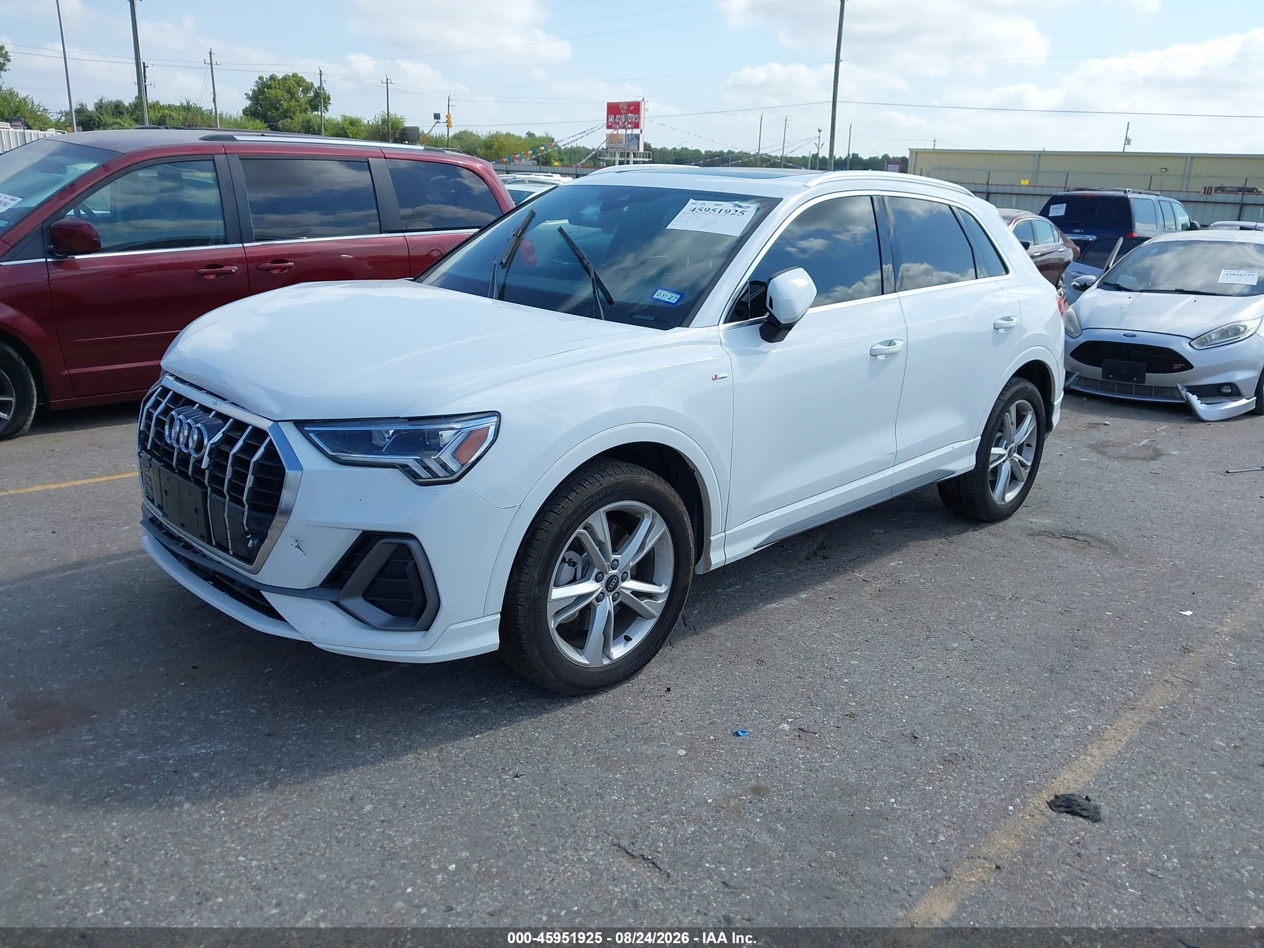 2024 AUDI Q3 — I2