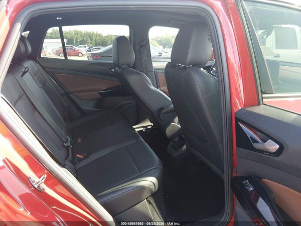 2022 VOLKSWAGEN ID.4 PRO S — I8