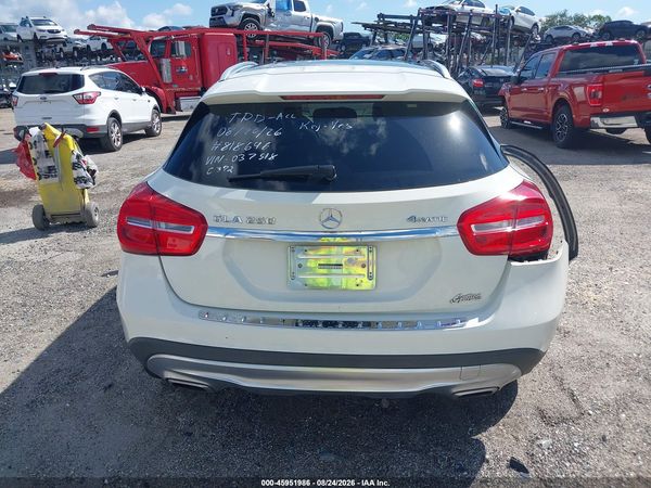2015 MERCEDES-BENZ GLA 250 4MATIC
