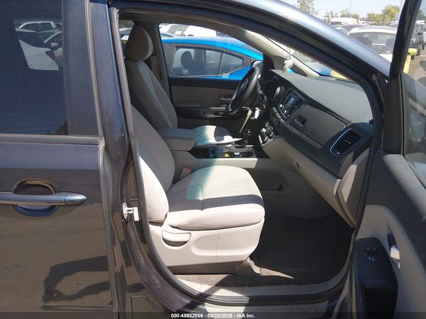 2016 KIA SEDONA LX