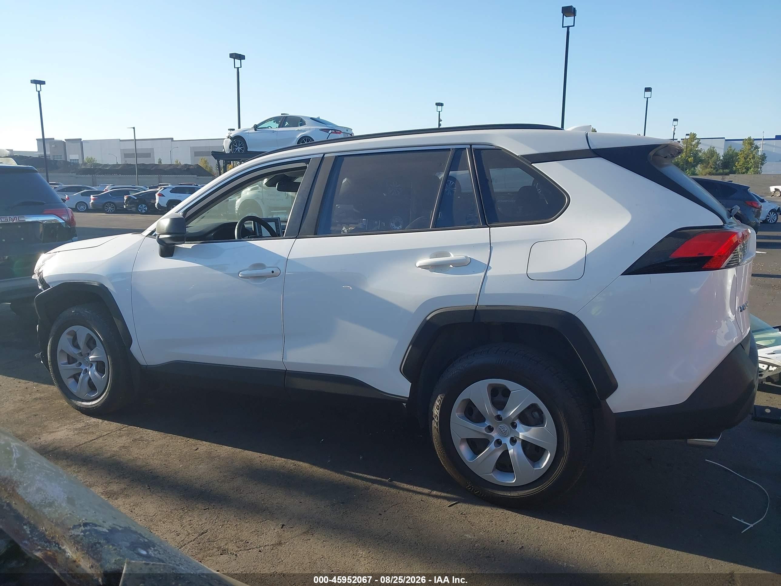 2019 TOYOTA RAV4 LE