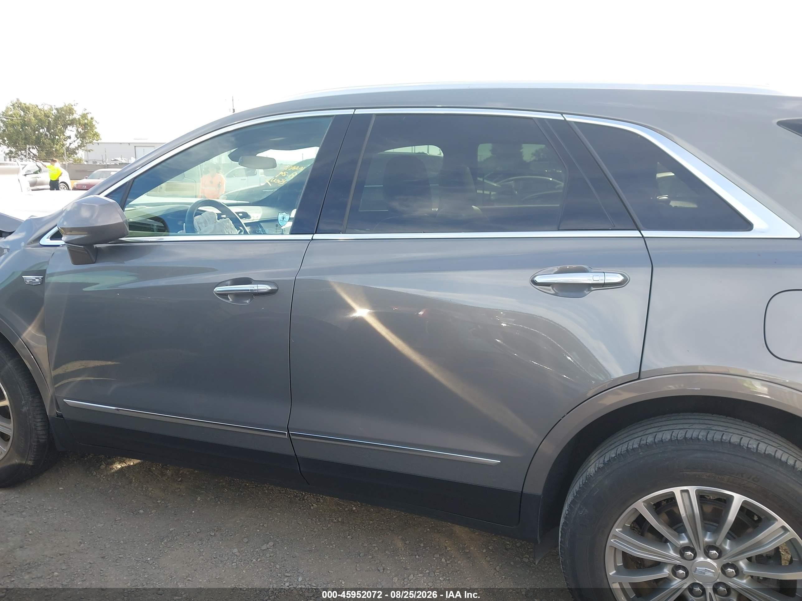 2017 CADILLAC XT5 LUXURY