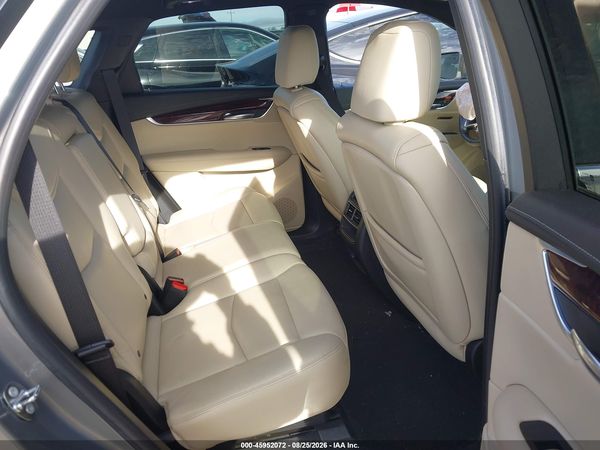 2017 CADILLAC XT5 LUXURY