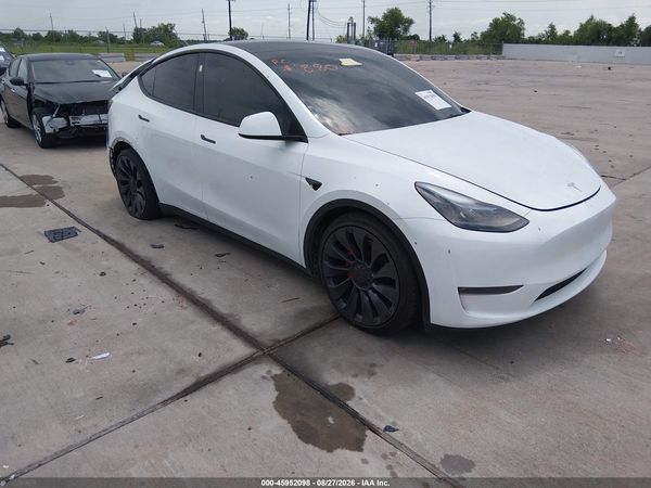 2024 TESLA MODEL Y — I1